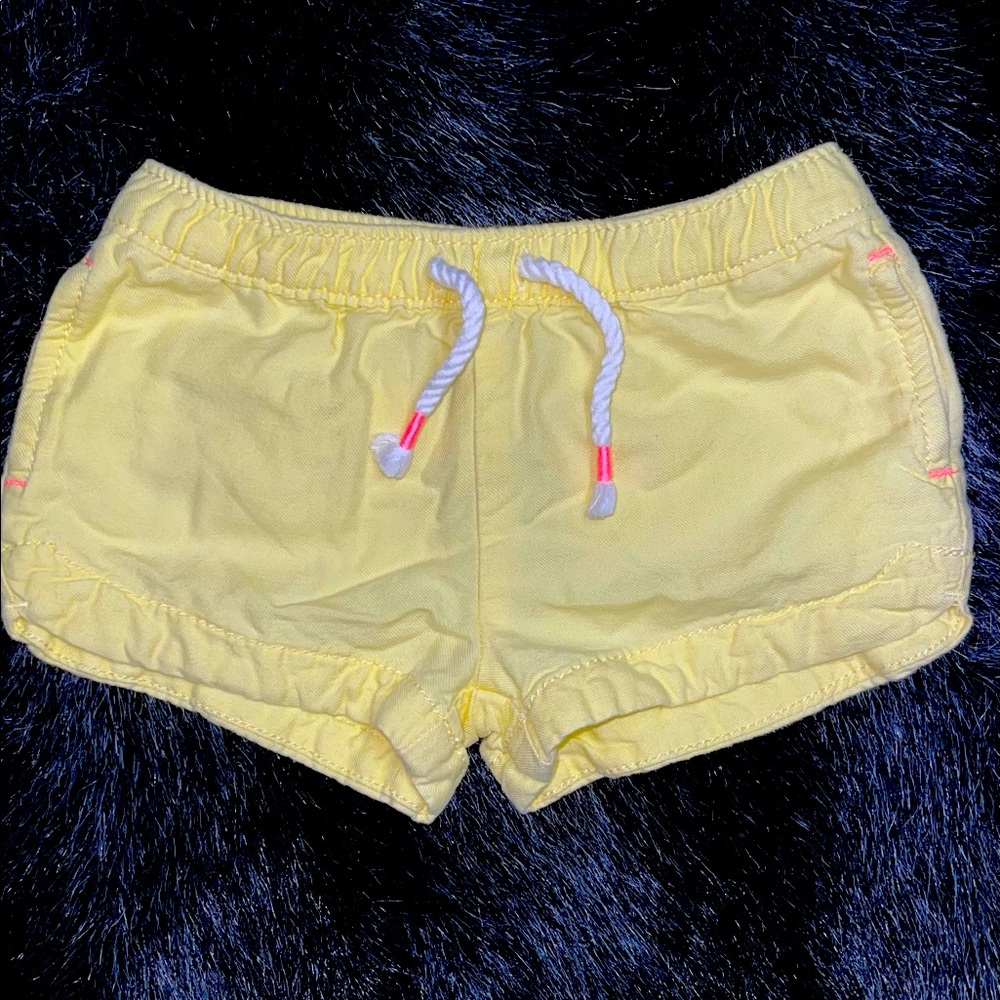 Oshkosh bgosh 9-month toddler shorts